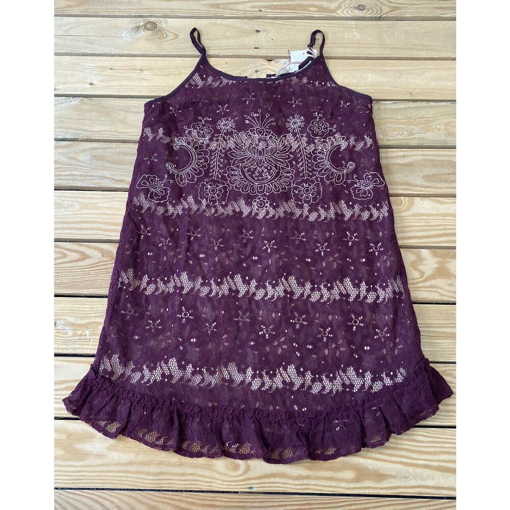 NWT Entro Sleeveless Lace Mini Dress Size Small Women’s Maroon